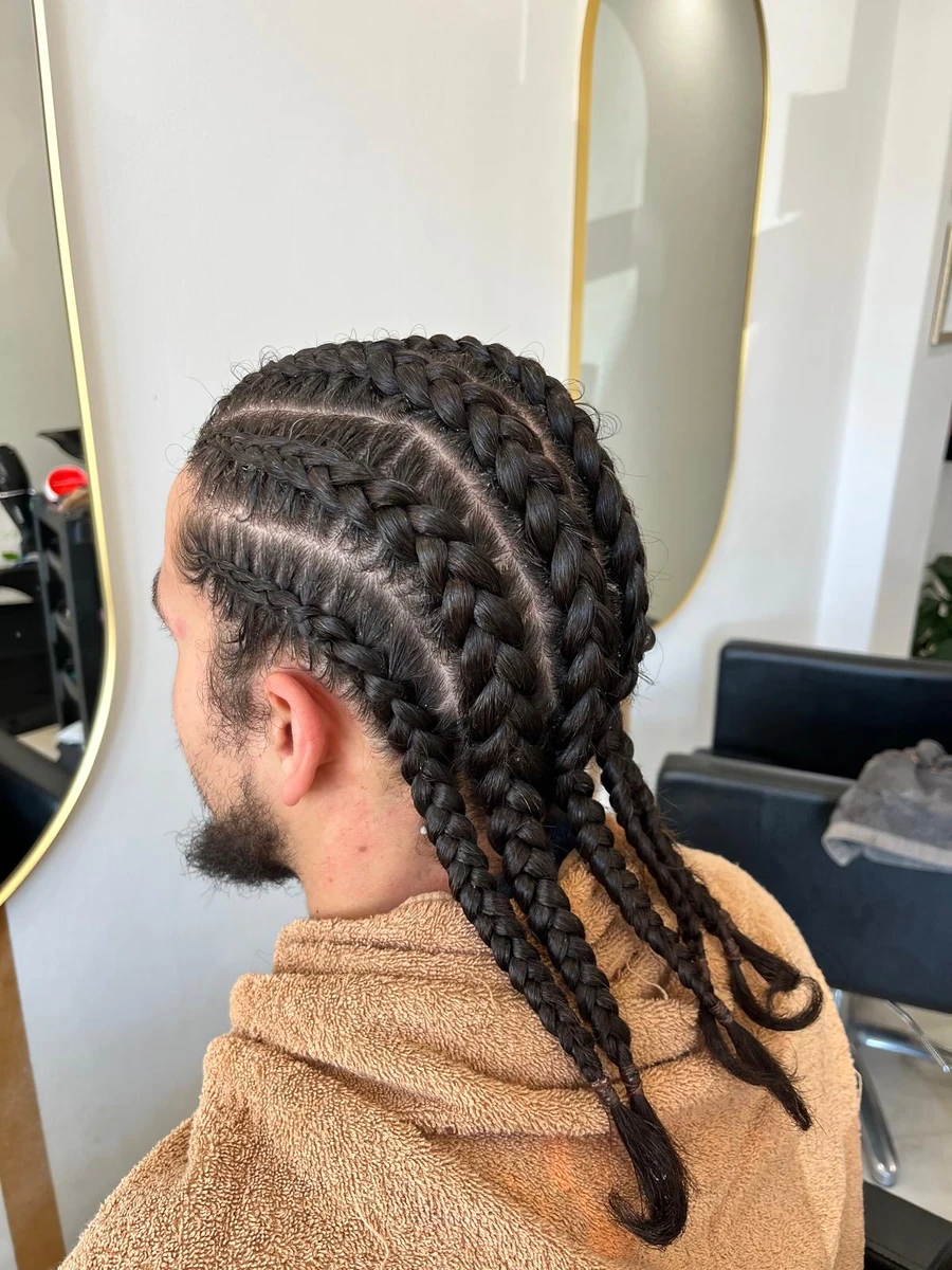 Tranças simples em cabelo natural, feitas no Brilho Meu